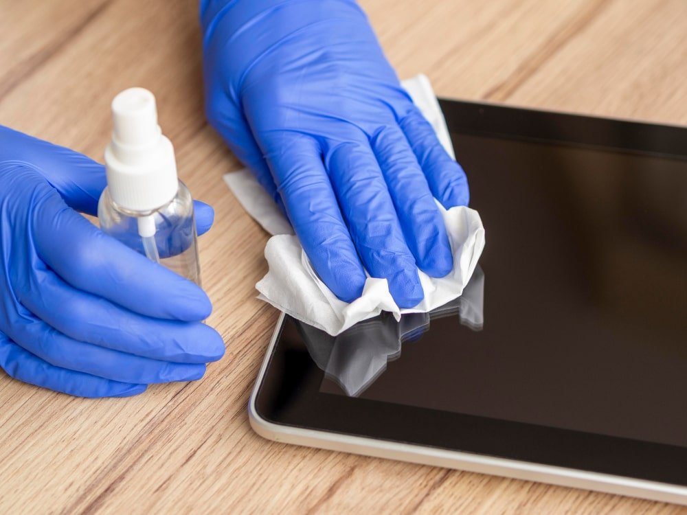 Clean Your Tablet Screen Without Causing Any Damage